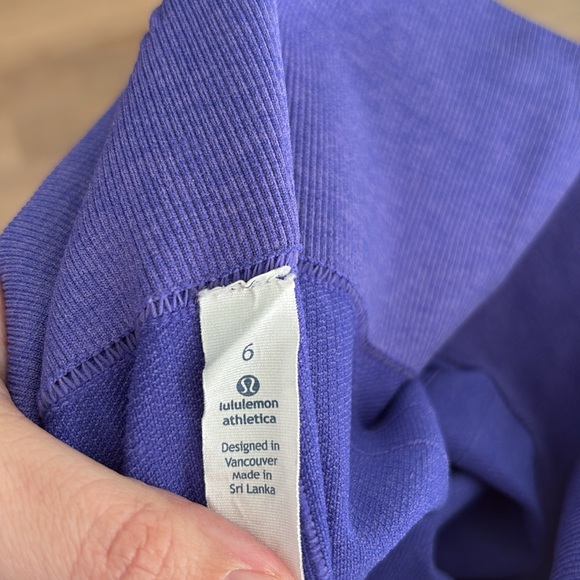 Lululemon leggings purple cropped size 6 - Picture 8 of 8